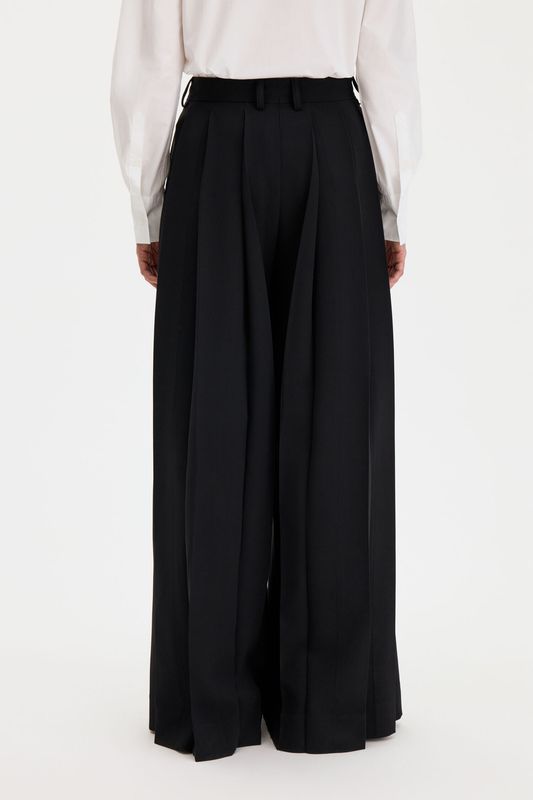 FULLY PLEATED TROUSERS Black