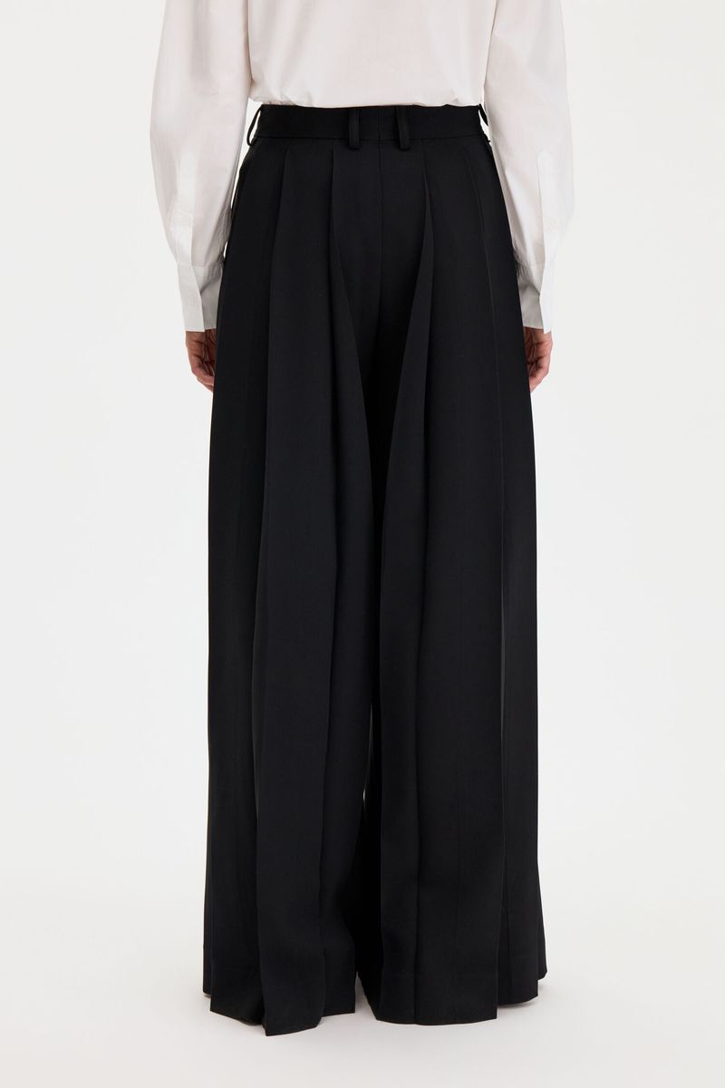 FULLY PLEATED TROUSERS Black